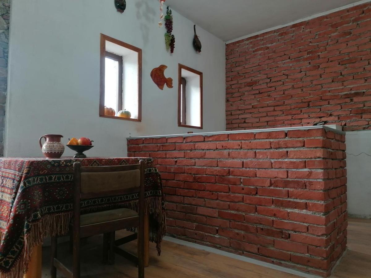 Villa Лилянината Къща Kalofer Exterior foto
